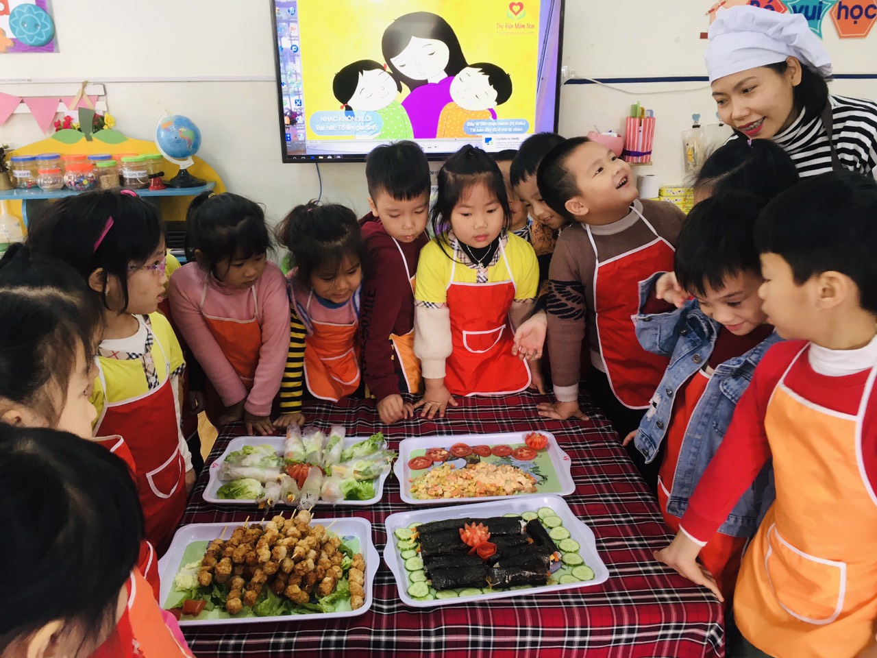 Bé học ở lớp vui lắm